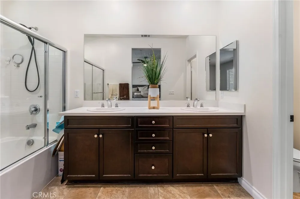 4005 Scarlet Oak Court San Bernardino, CA 92407