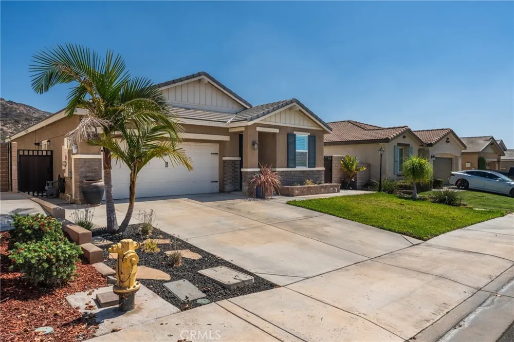 4005 Scarlet Oak Court San Bernardino, CA 92407
