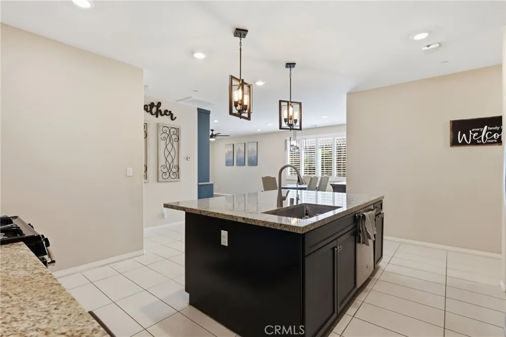 4005 Scarlet Oak Court San Bernardino, CA 92407