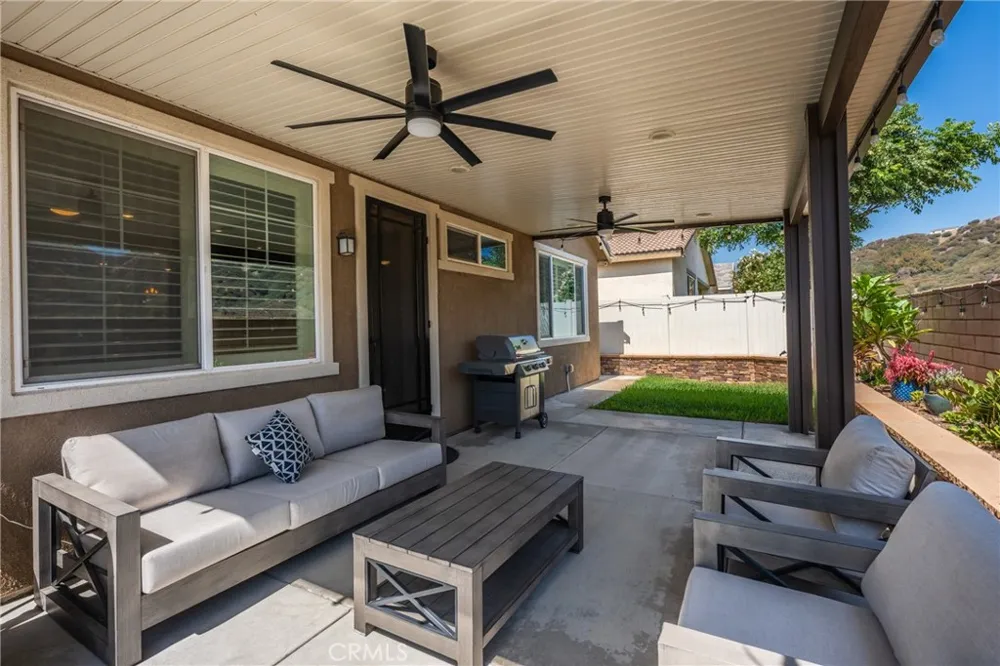 4005 Scarlet Oak Court San Bernardino, CA 92407