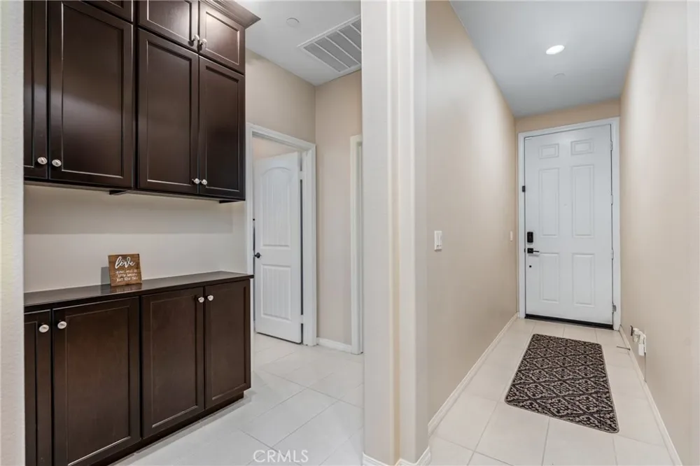 4005 Scarlet Oak Court San Bernardino, CA 92407
