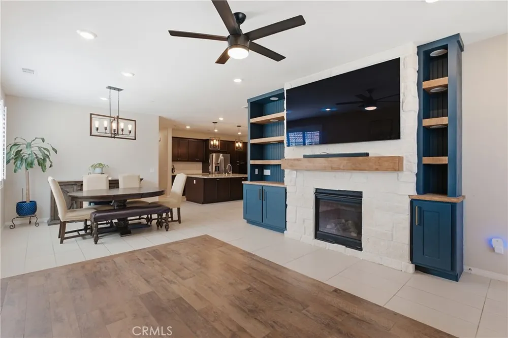 4005 Scarlet Oak Court San Bernardino, CA 92407