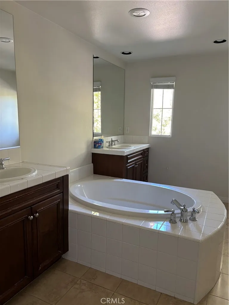 713 S Melrose Anaheim, CA 92805