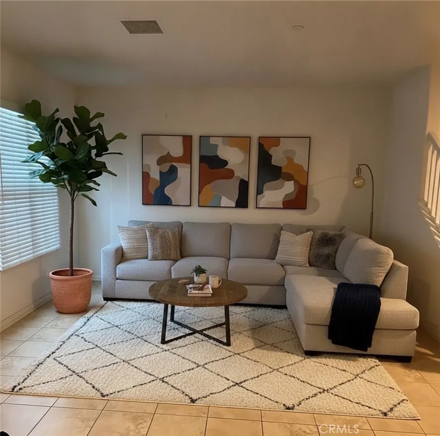 713 S Melrose Anaheim, CA 92805