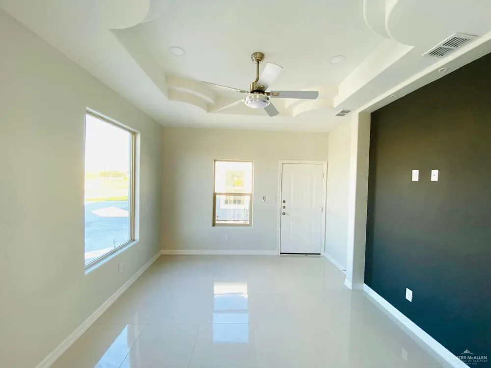 209 Rutherford Avenue #3 Edinburg, TX 78541