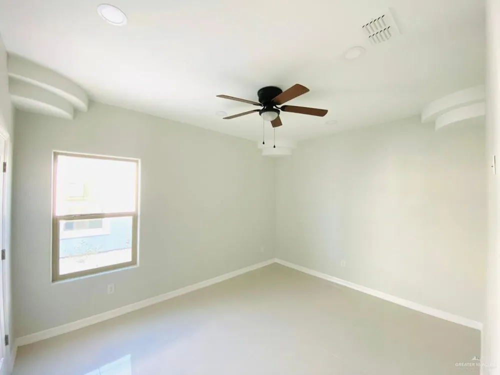 209 Rutherford Avenue #3 Edinburg, TX 78541