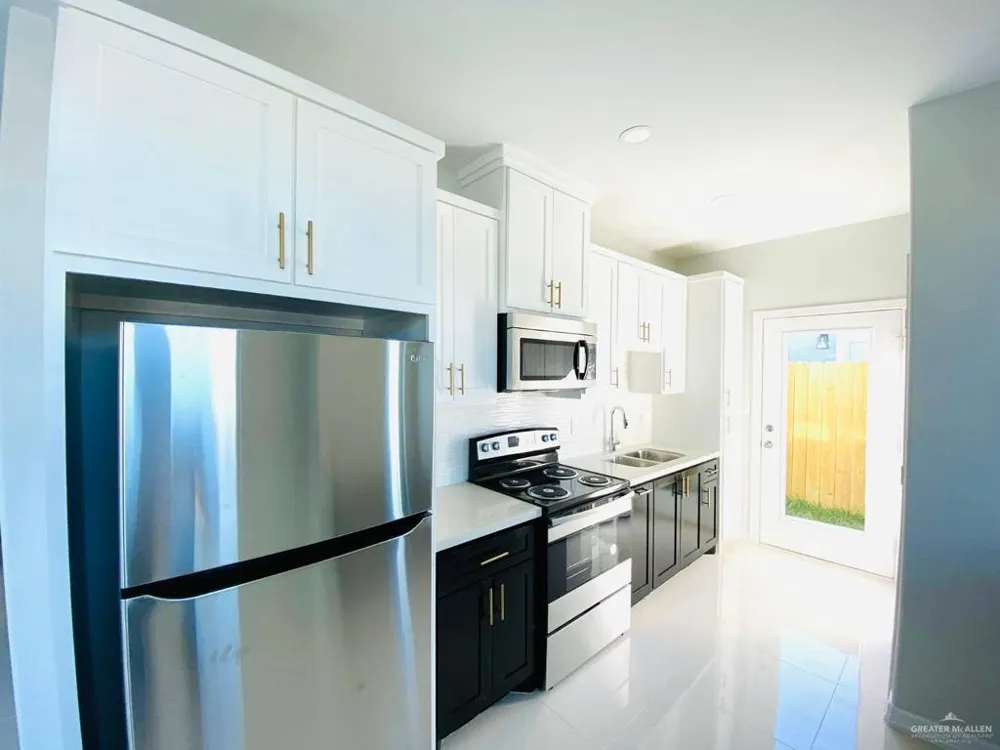 209 Rutherford Avenue #3 Edinburg, TX 78541