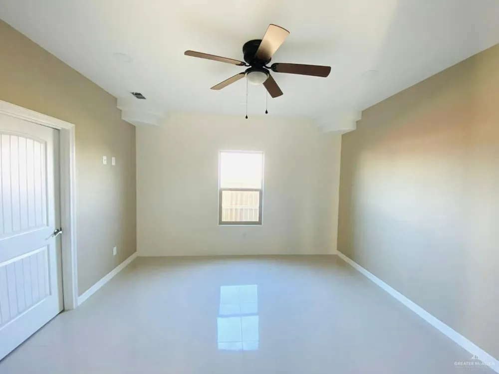 209 Rutherford Avenue #3 Edinburg, TX 78541