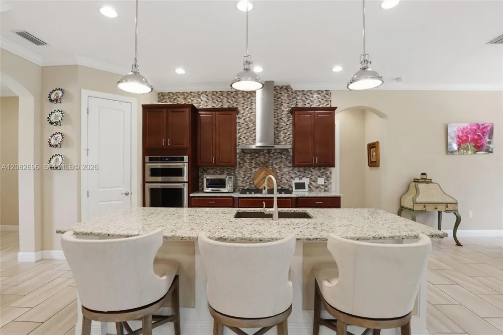 2303 Somerset Pl Other City - In The State Of Florida, FL 34120