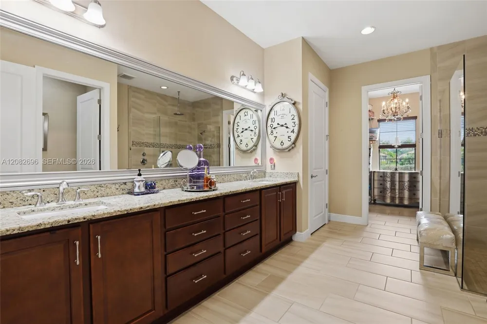 2303 Somerset Pl Other City - In The State Of Florida, FL 34120