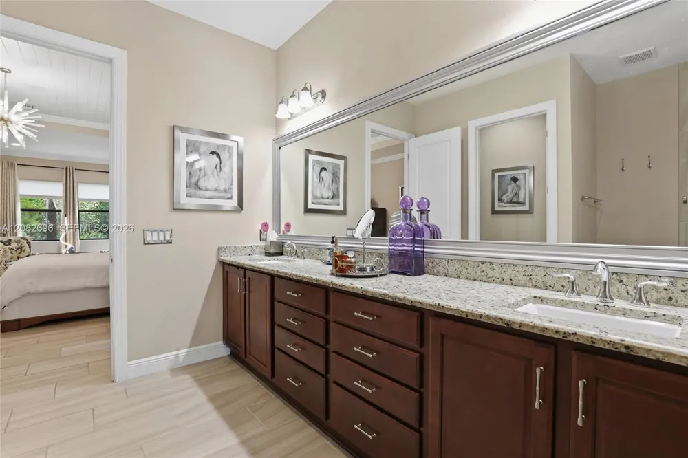 2303 Somerset Pl Other City - In The State Of Florida, FL 34120
