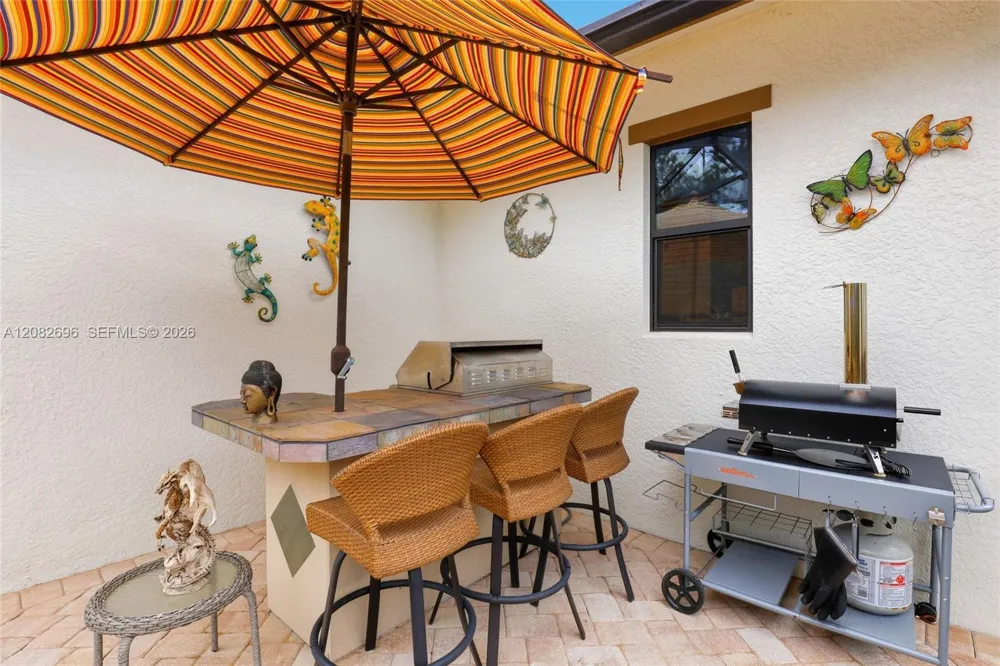 2303 Somerset Pl Other City - In The State Of Florida, FL 34120