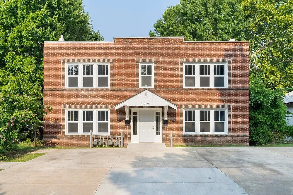 220 Tacoma Avenue Tulsa, OK 74127