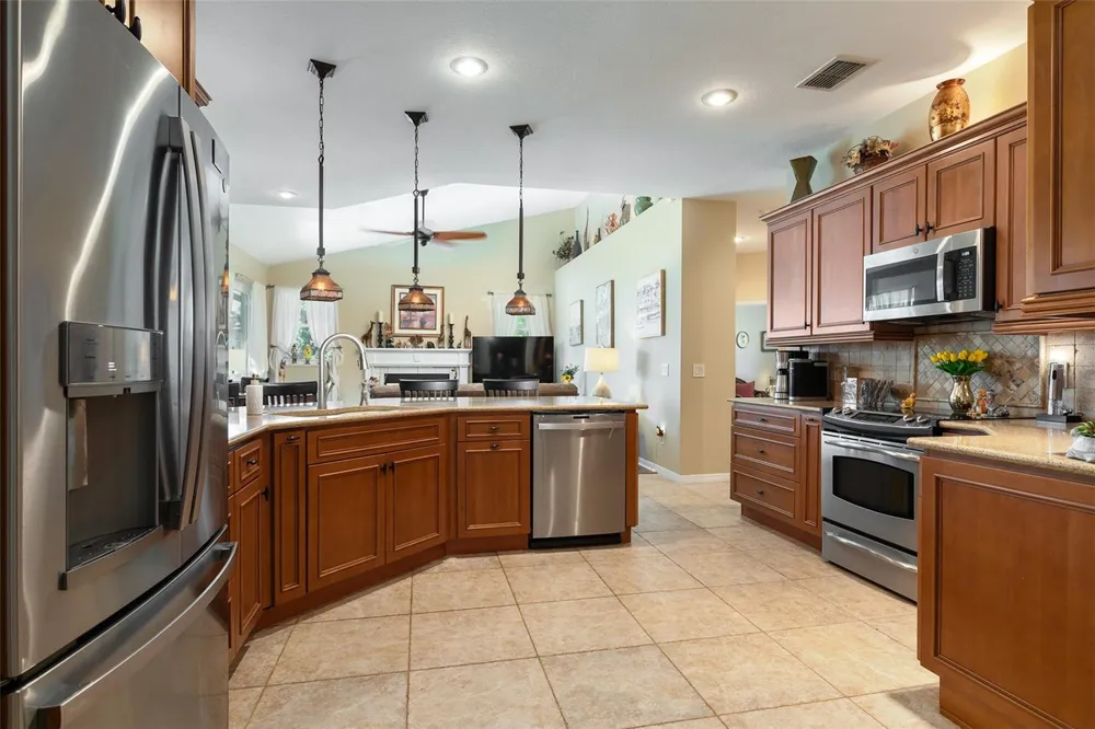 5314 CHISWICK CIRCLE Belle Isle, FL 32812
