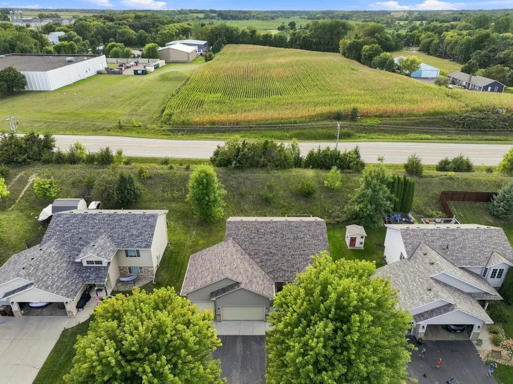 1379 Landings Lane Watertown, MN 55388