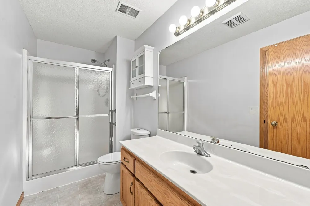 1379 Landings Lane Watertown, MN 55388