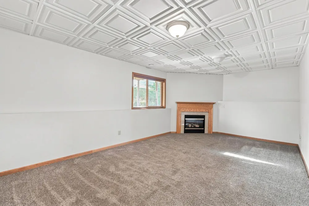 1379 Landings Lane Watertown, MN 55388