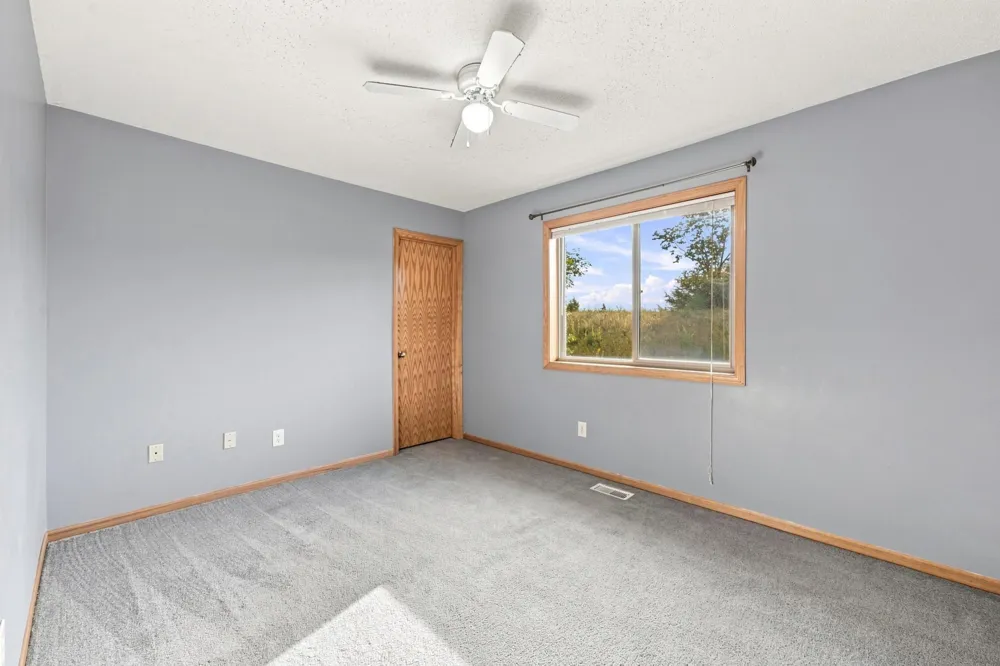1379 Landings Lane Watertown, MN 55388