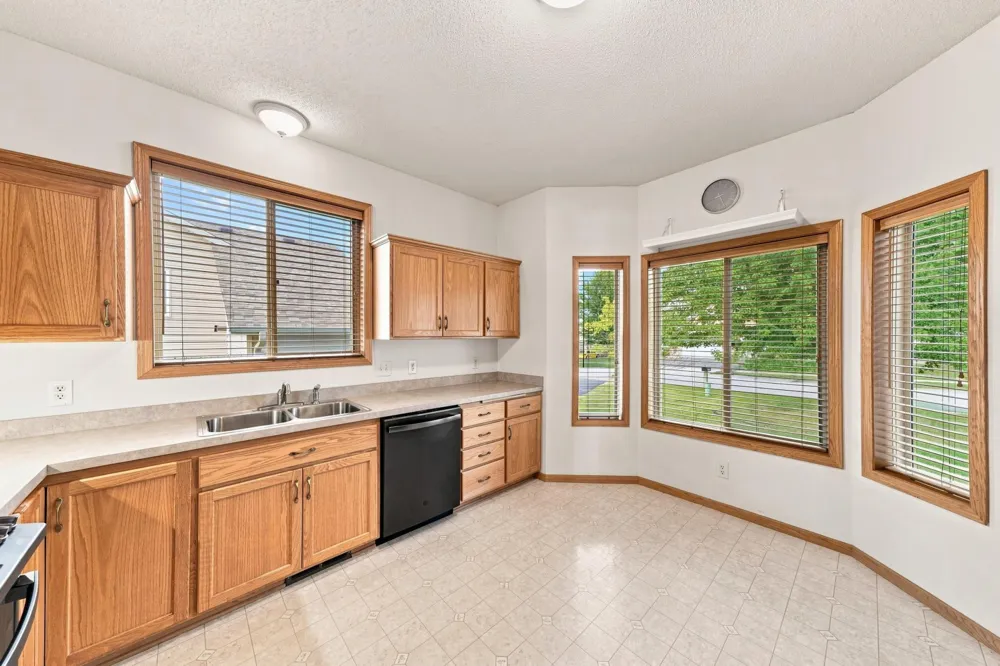 1379 Landings Lane Watertown, MN 55388