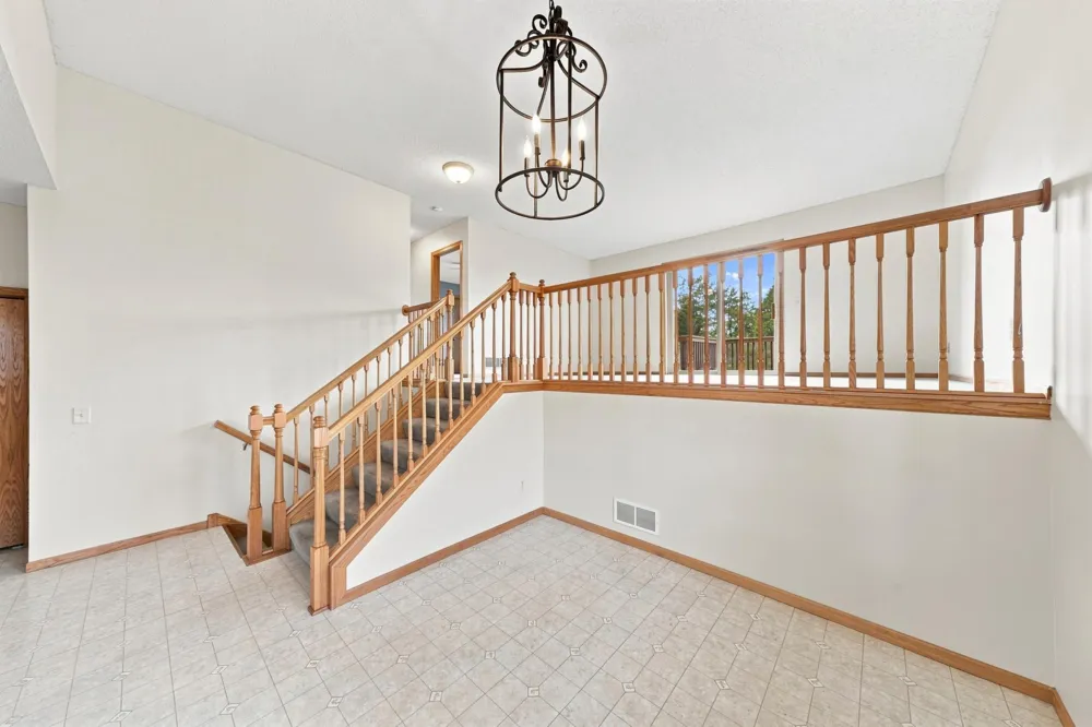 1379 Landings Lane Watertown, MN 55388