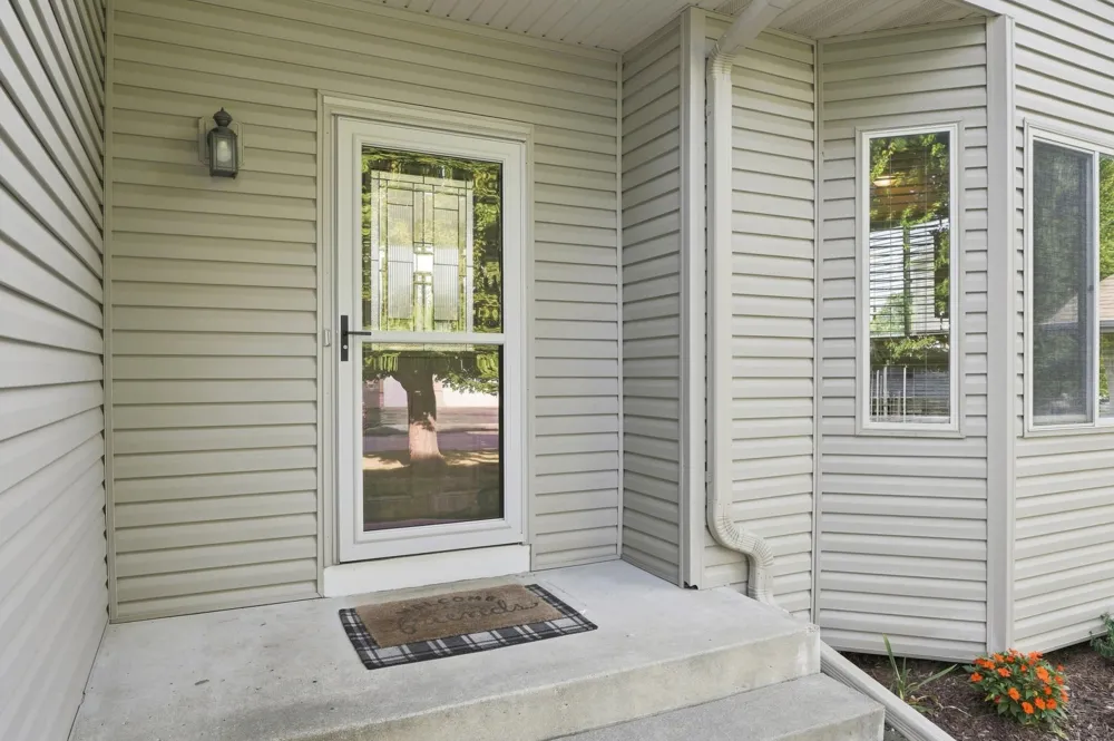 1379 Landings Lane Watertown, MN 55388