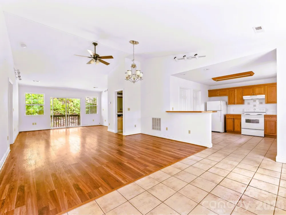 269 Pinewood Knoll Drive Hendersonville, NC 28739