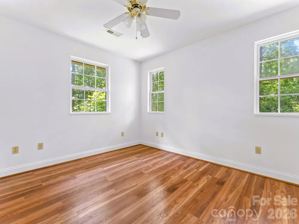 269 Pinewood Knoll Drive Hendersonville, NC 28739