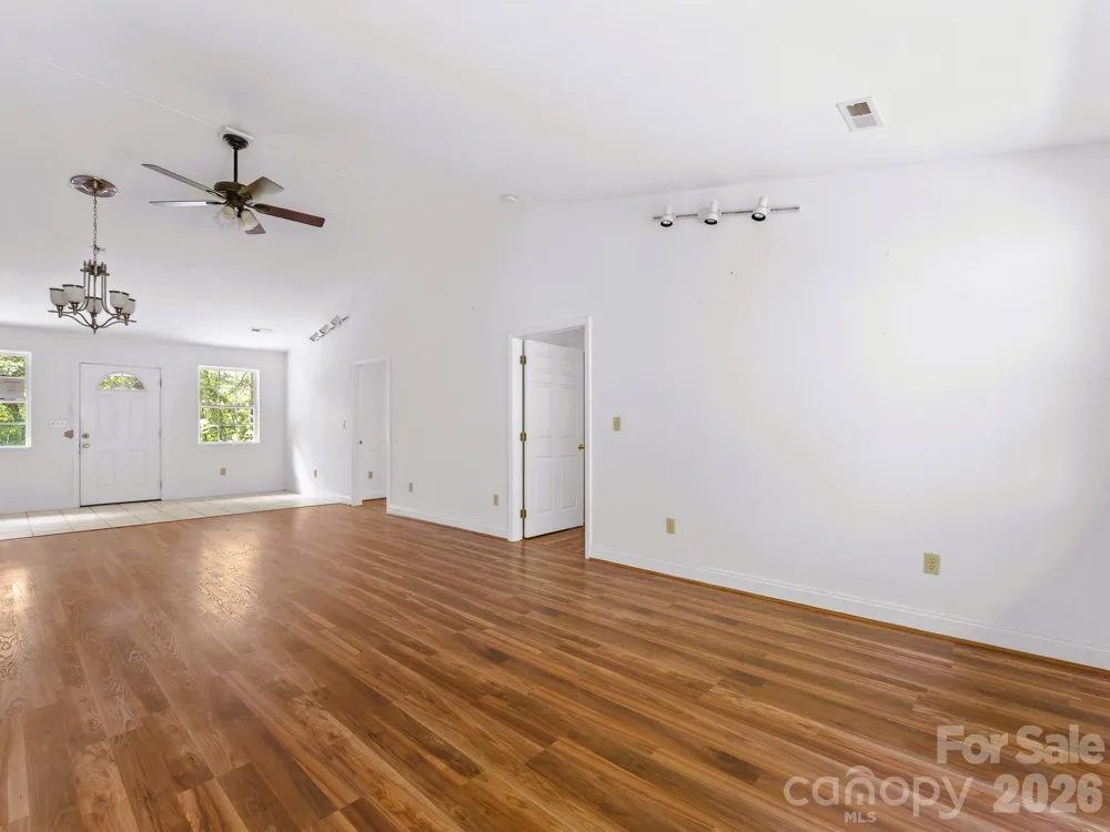 269 Pinewood Knoll Drive Hendersonville, NC 28739