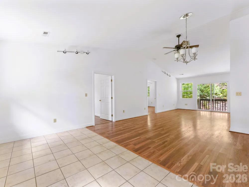 269 Pinewood Knoll Drive Hendersonville, NC 28739