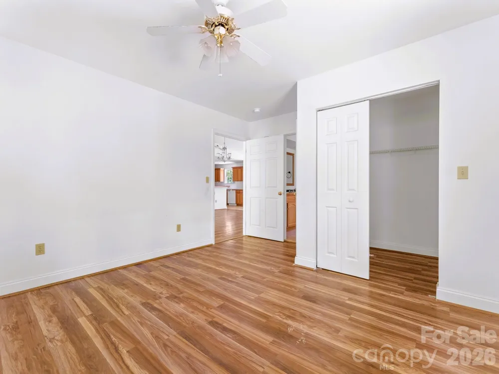 269 Pinewood Knoll Drive Hendersonville, NC 28739