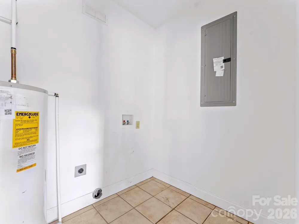 269 Pinewood Knoll Drive Hendersonville, NC 28739