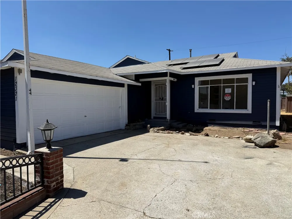12321 Kayreid Whittier, CA 90605