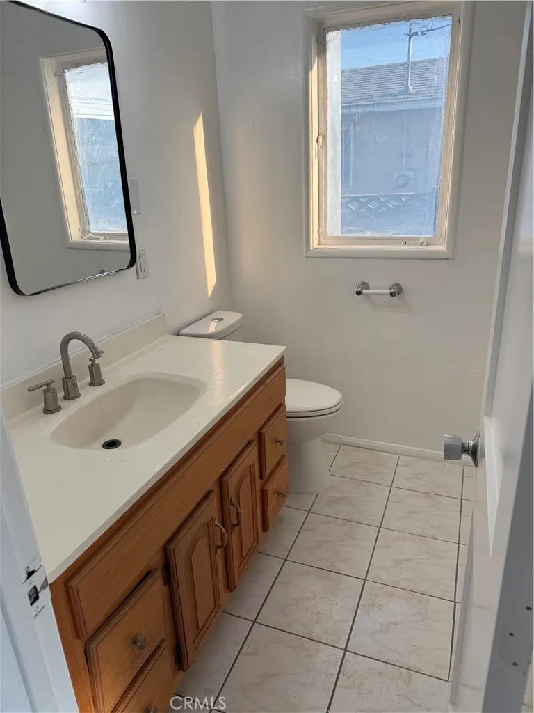 12321 Kayreid Whittier, CA 90605
