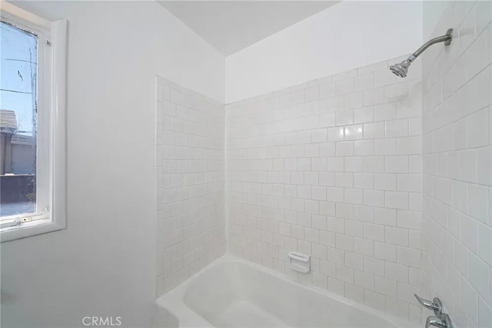 12321 Kayreid Whittier, CA 90605