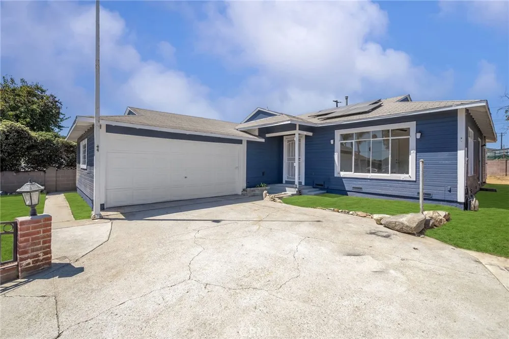12321 Kayreid Whittier, CA 90605