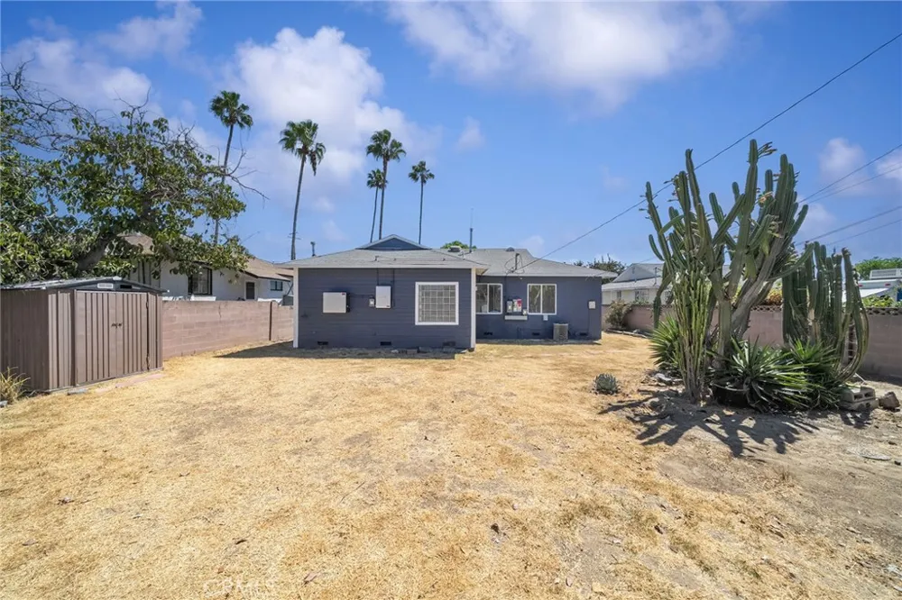 12321 Kayreid Whittier, CA 90605