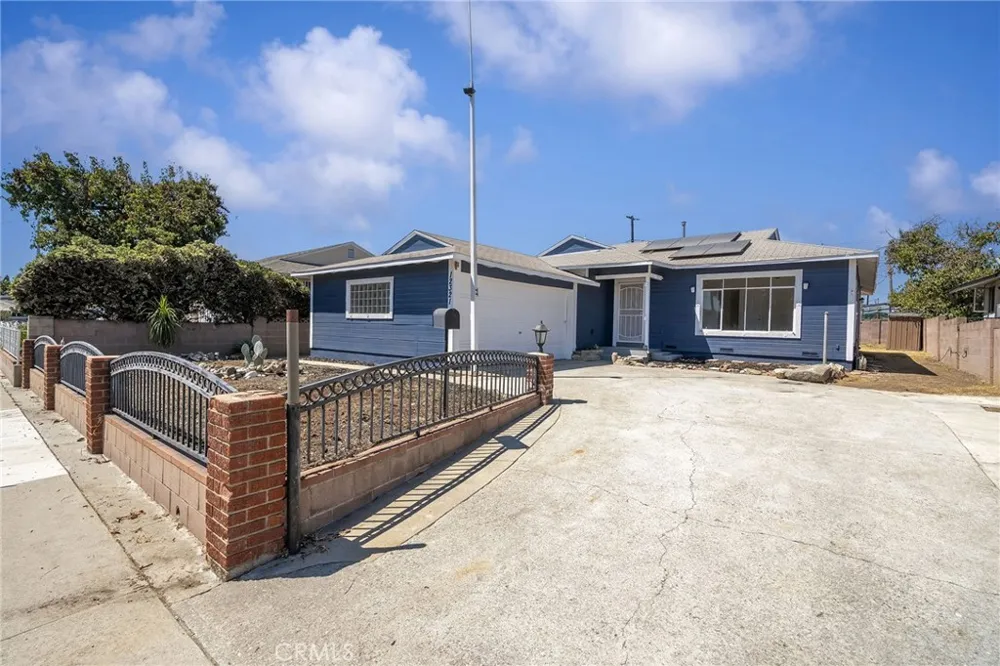 12321 Kayreid Whittier, CA 90605