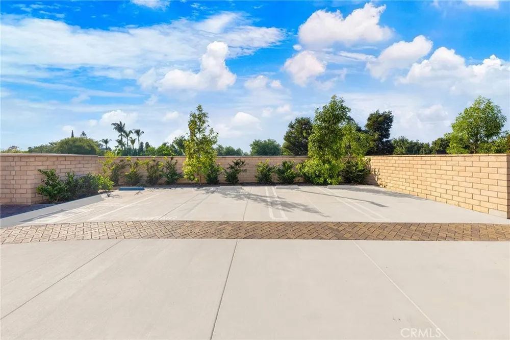 638 W Grand Avenue Pomona, CA 91766