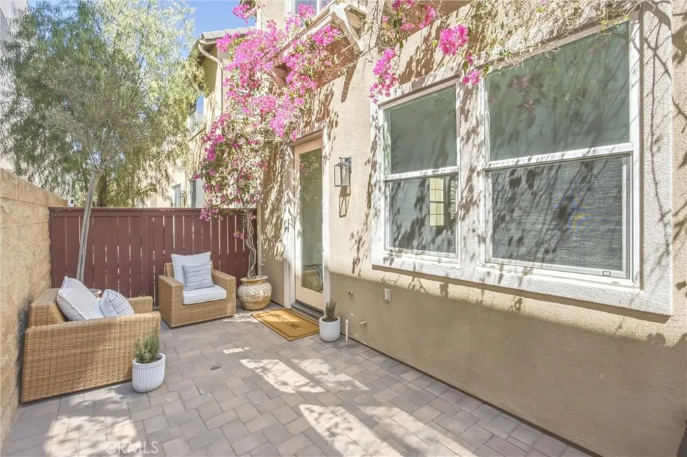 1544 Glen Cove Upland, CA 91786