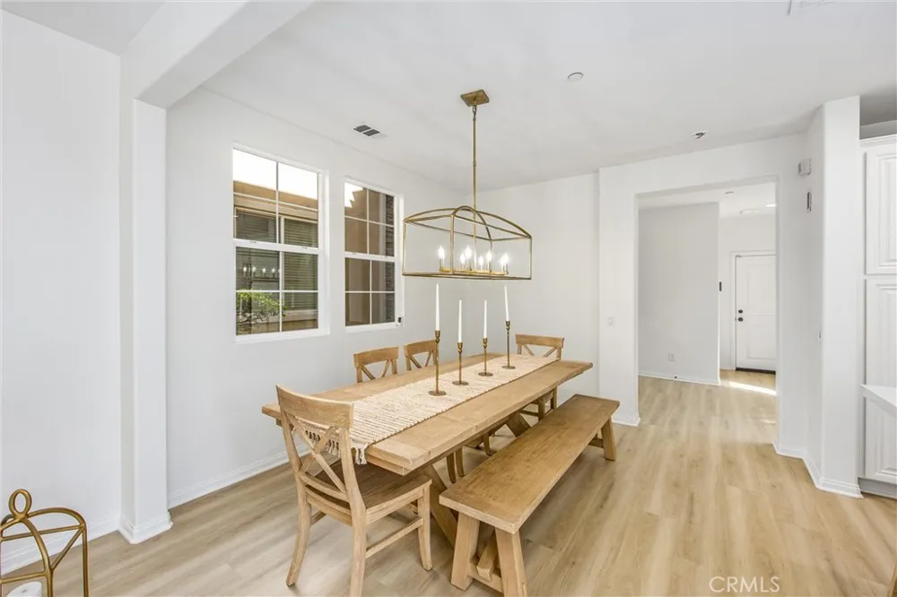 1544 Glen Cove Upland, CA 91786