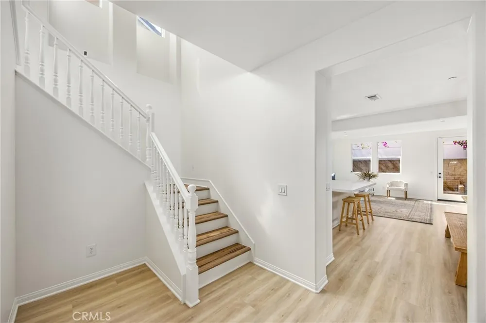1544 Glen Cove Upland, CA 91786