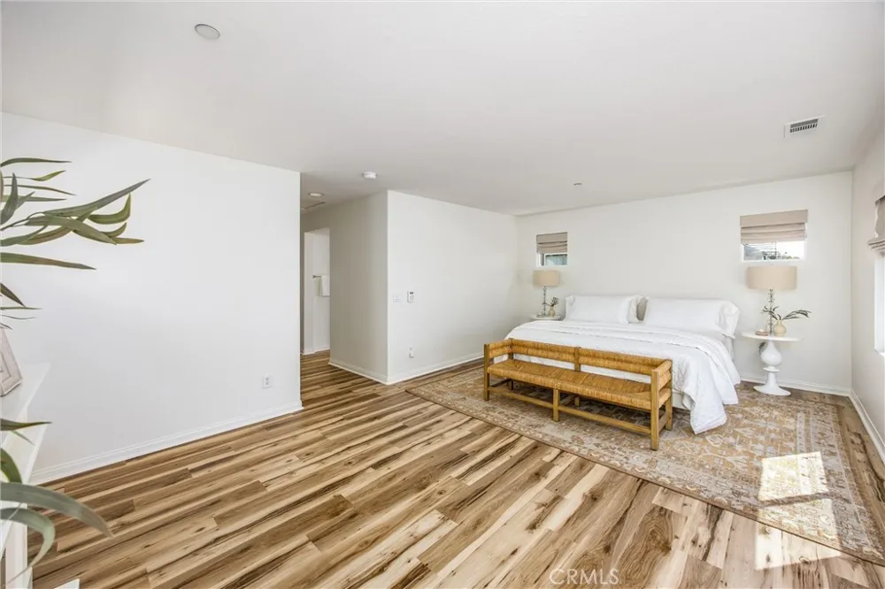 1544 Glen Cove Upland, CA 91786