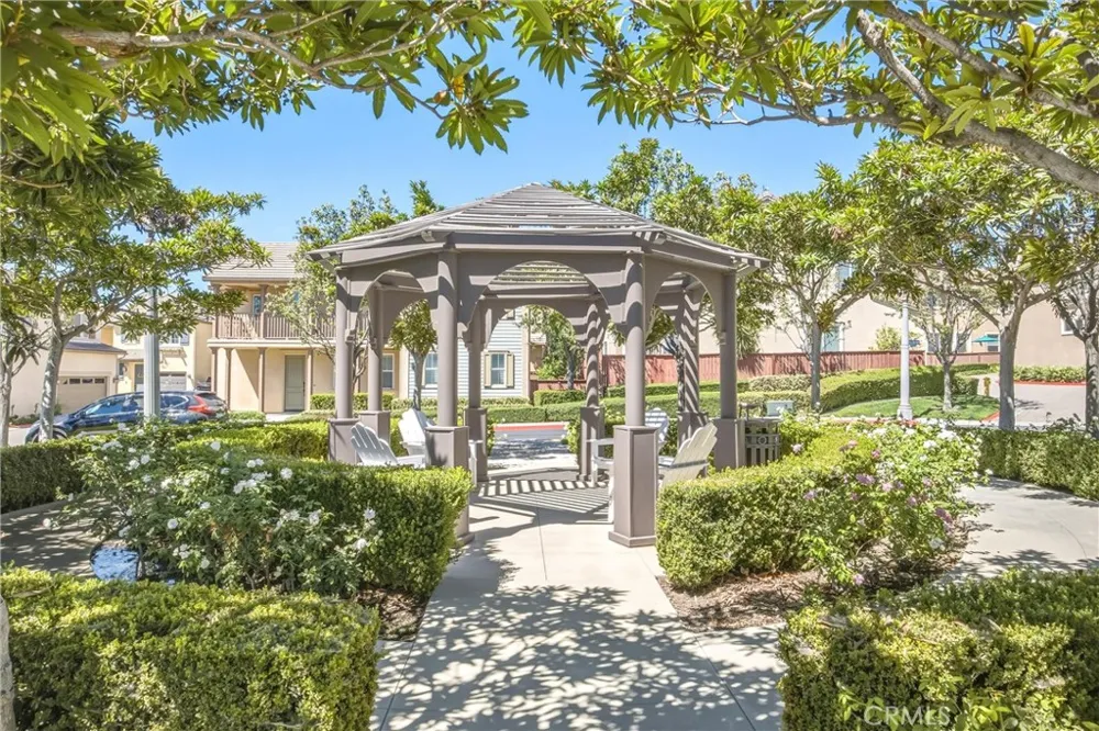 1544 Glen Cove Upland, CA 91786