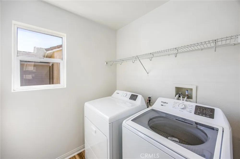 1544 Glen Cove Upland, CA 91786