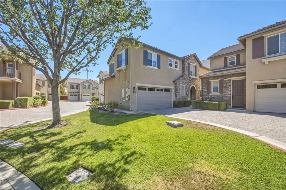 1544 Glen Cove Upland, CA 91786
