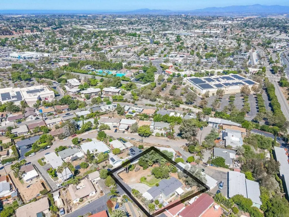 224 Astro Court Vista, CA 92083