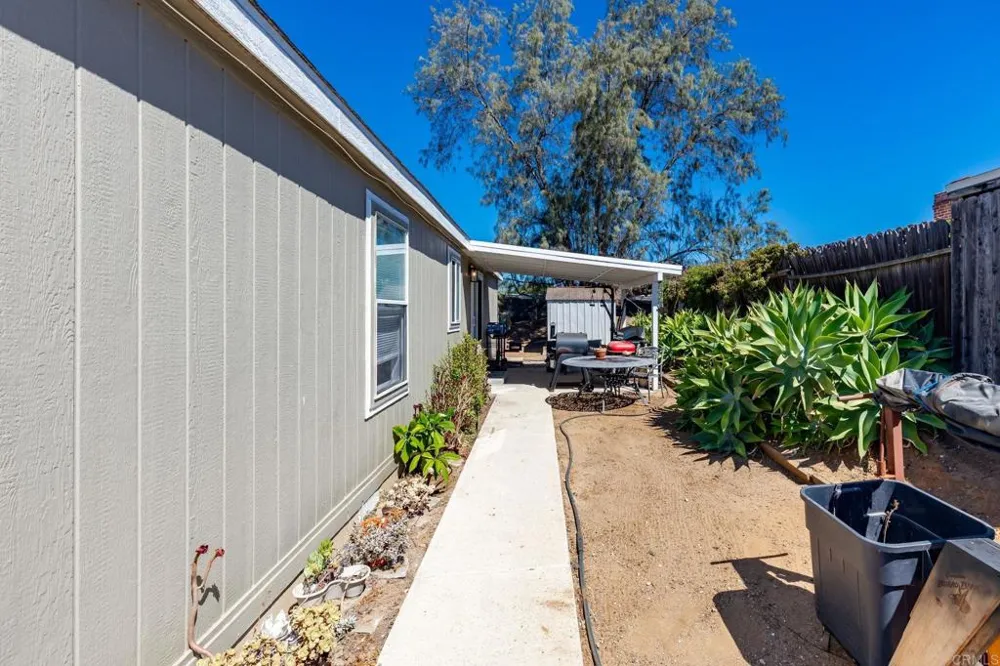 224 Astro Court Vista, CA 92083