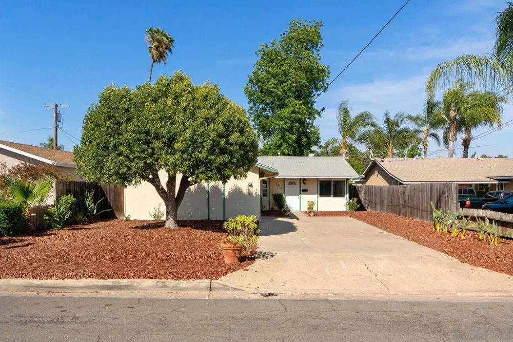 1416 S Maple Escondido, CA 92025