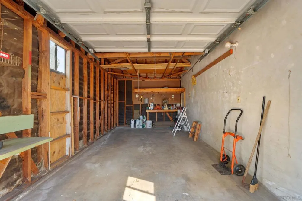1416 S Maple Escondido, CA 92025