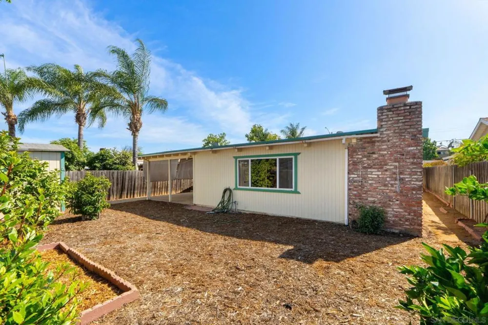 1416 S Maple Escondido, CA 92025